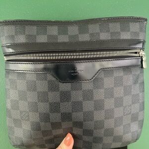 Authentic Louis Vuitton District PM Messenger – Damier Graphite
